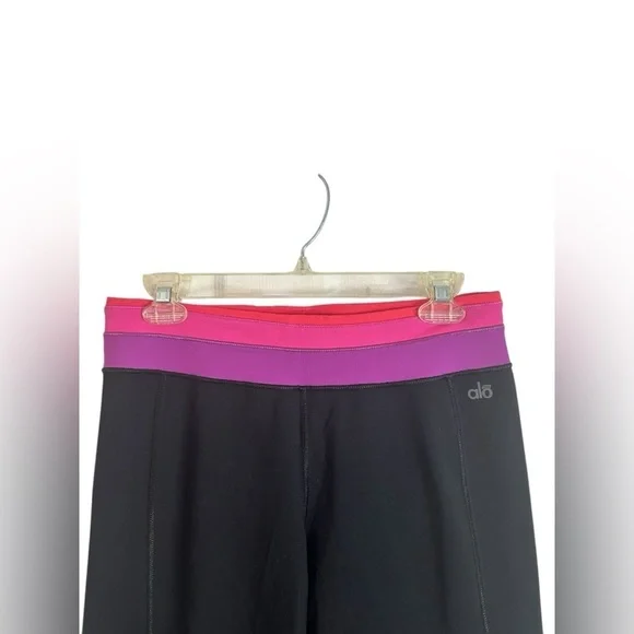 Alo Black & Pink Purple Colorblock Waist Activewear Capri Leggings Womens Medium - Picture 5 of 11